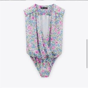 ZARA v neck floral bodysuit